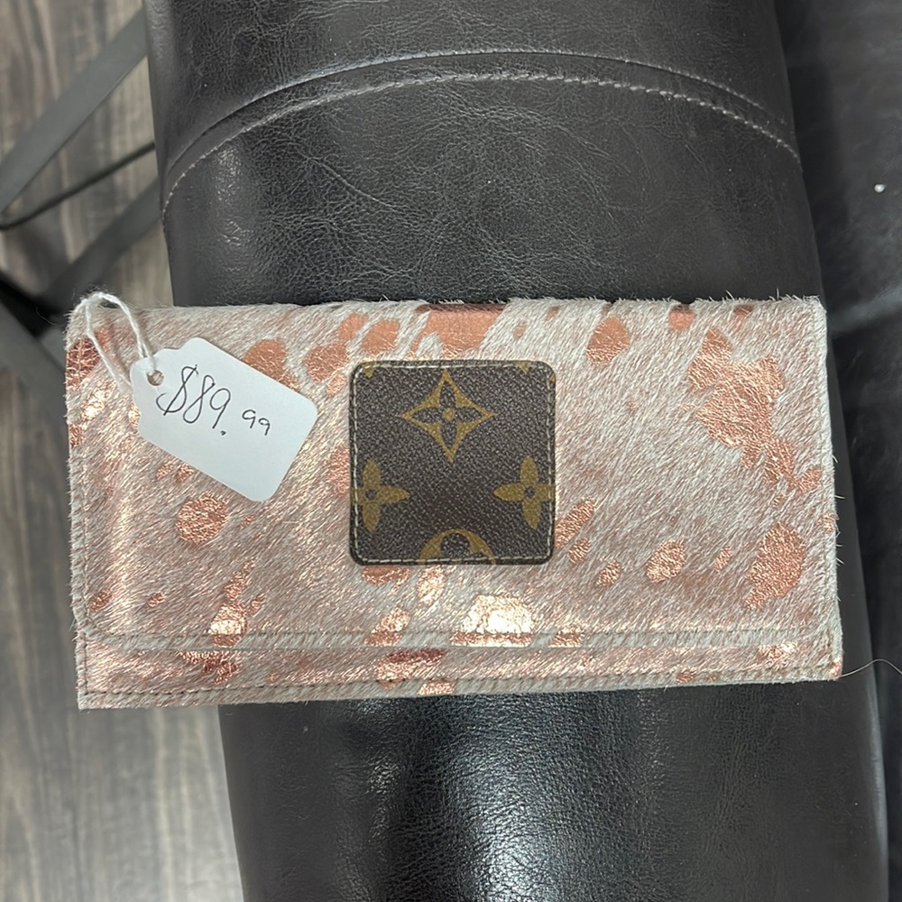 Real leather cow hide wallet 4x8 size brand new